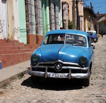 Old blue Ford - бесплатный image #452277